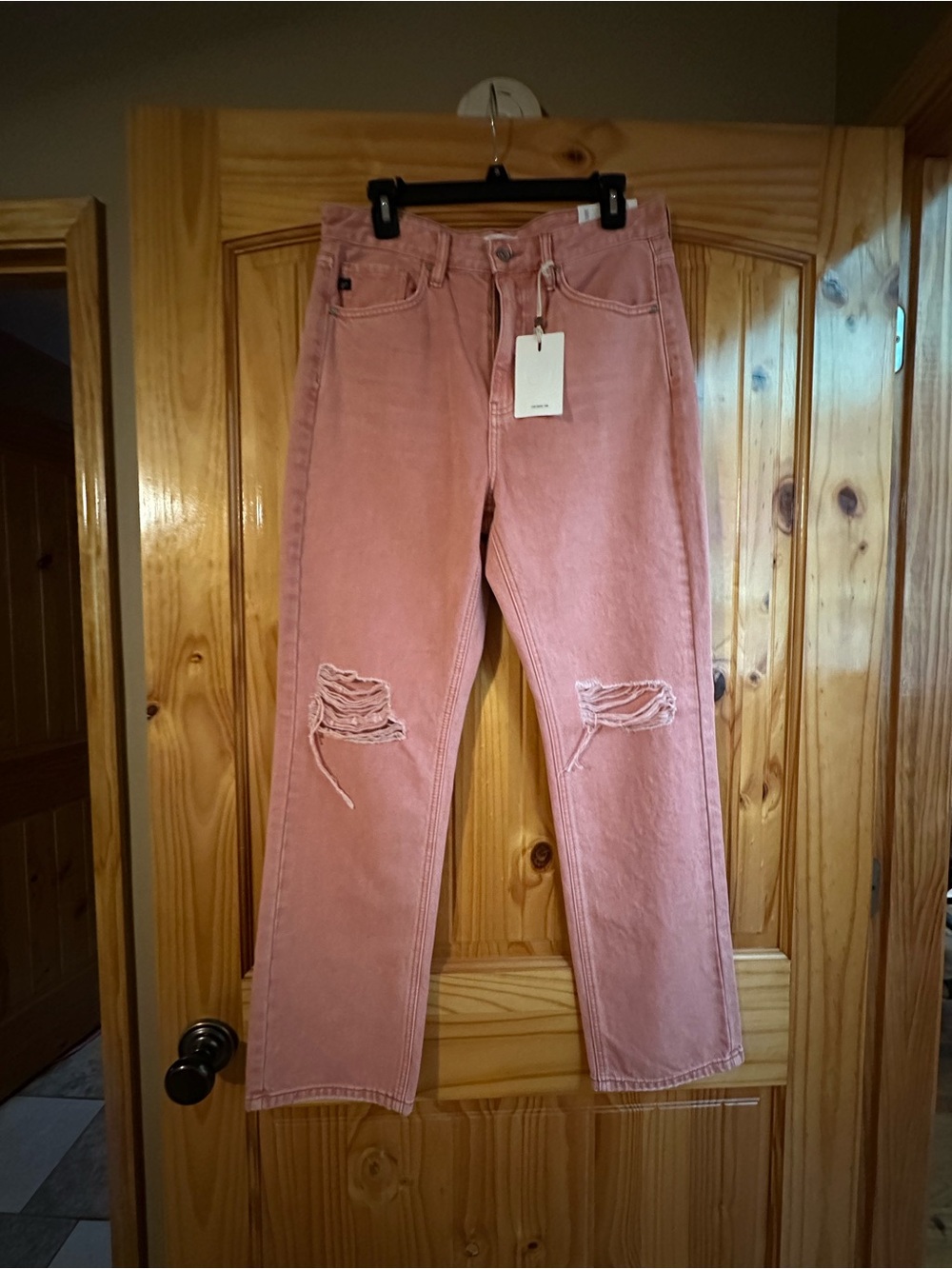 Women's Kancan NWT High-Rise Distressed Dusty Rose Jeans-Size 7/27